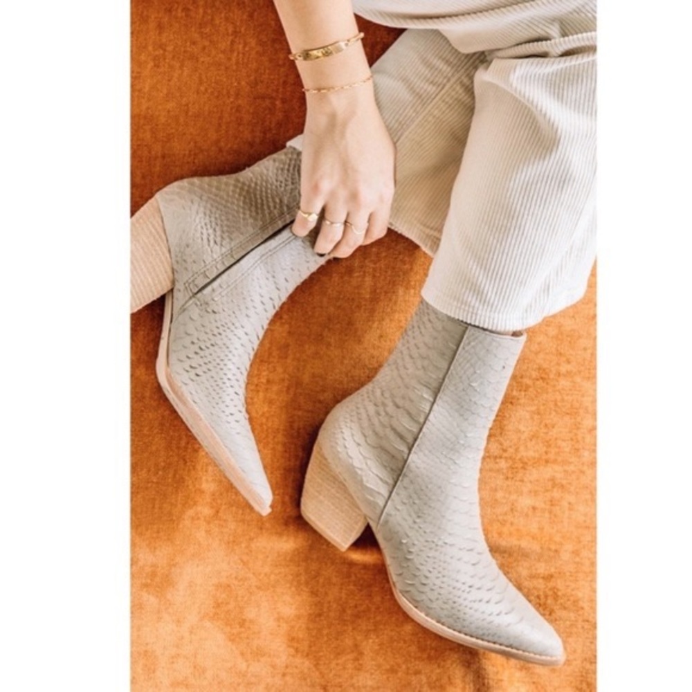 Matisse | Caty Western Snakeskin Ankle Zip Bootie Boots